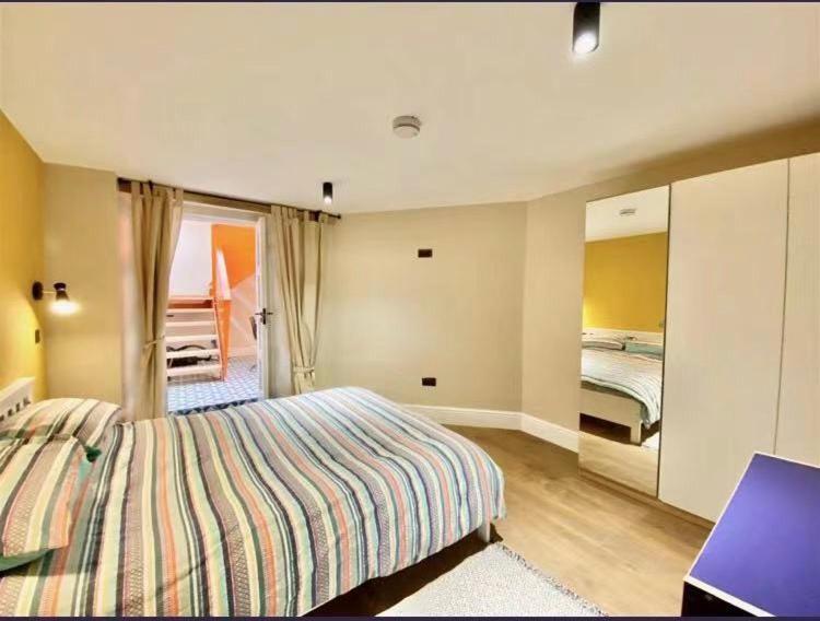 Plymouth Hoe - Stunning 2 Bedroom Lower Ground Floor Apartment Exterior photo